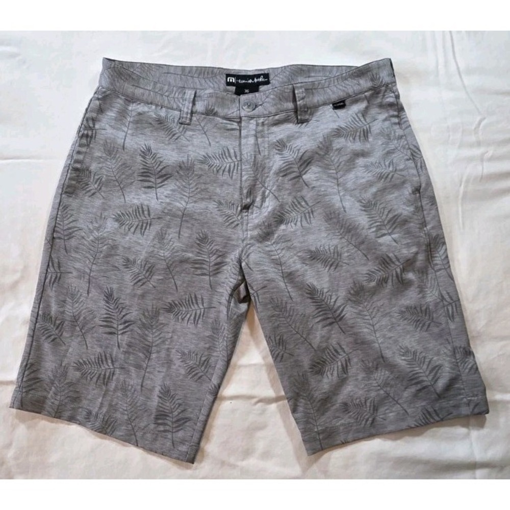 Travis Mathew Grey Palm Leaf Print Golf Shorts Men's 36 Stretch Tropical
